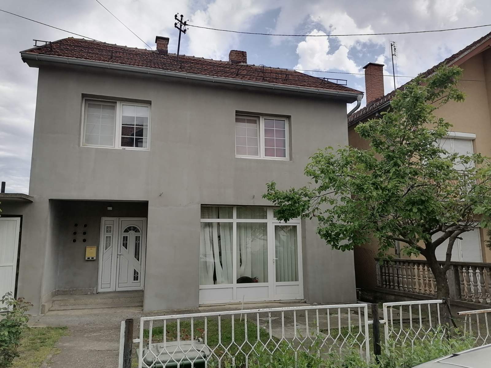 Fasada i eksterijer kuće Kladovo